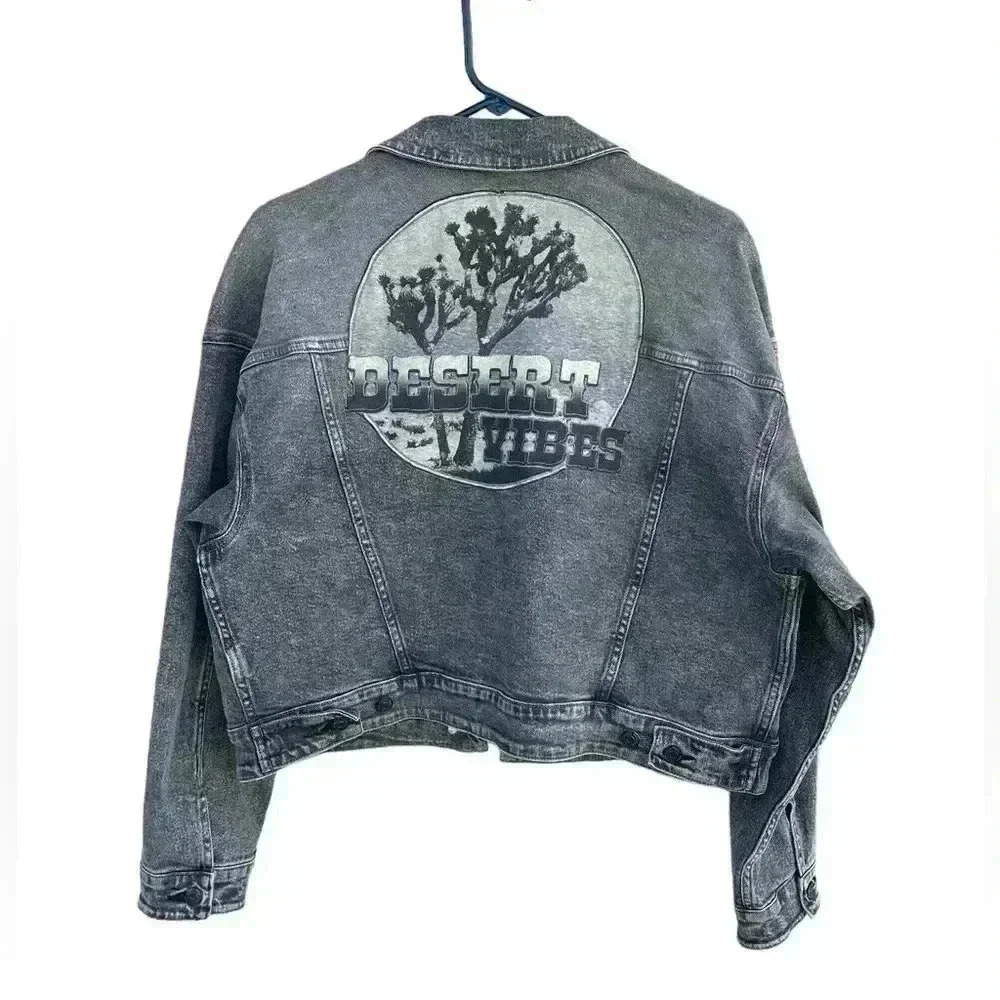 WILD FABLE women’s black denim oversized jacket size M with costume design USED